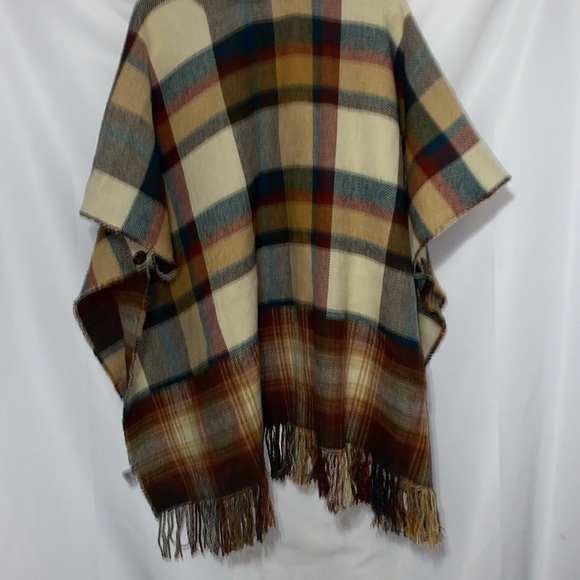 Charter Club One size Multicolor Plaid Fringe Wrap BUTTON AT SIDES FALL COLORS - Picture 9 of 11